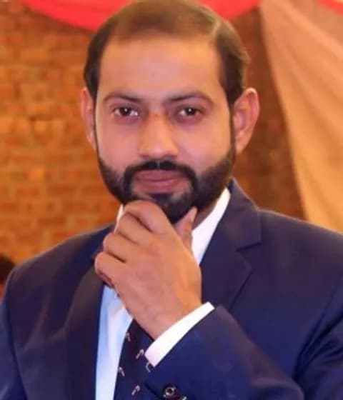Vicky Shah, Email Marketing Specialist